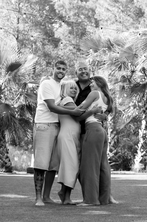 reportaje-luz-y-alma-retrato-blanco-negro-familia-2-4